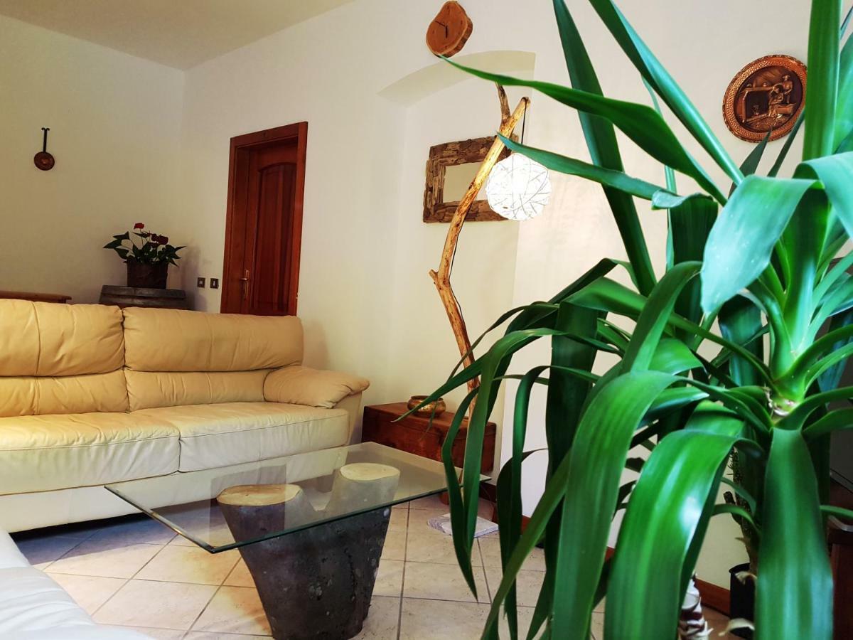 Villa Paradiso Parolari เทนโน ภายนอก รูปภาพ